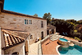 001 1024 49 Rovinj luxury stone villa with pool and big garden for sale