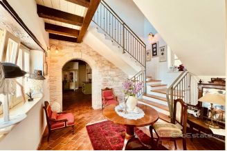 017 1024 49 Rovinj luxury stone villa with pool and big garden for sale