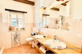 017 1024 49 Rovinj luxury stone villa with pool and big garden for sale