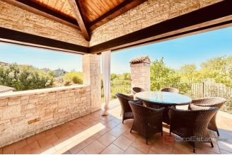 017 1024 49 Rovinj luxury stone villa with pool and big garden for sale