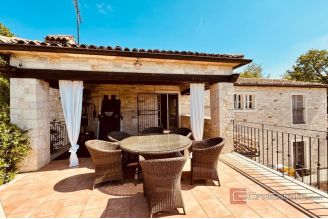 017 1024 49 Rovinj luxury stone villa with pool and big garden for sale