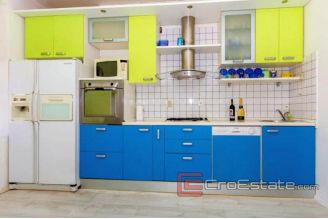 18 2021 65 two bedroom apartment split1