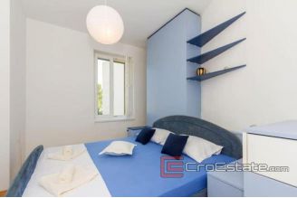 18 2021 65 two bedroom apartment split1