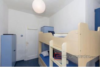 18 2021 65 two bedroom apartment split1