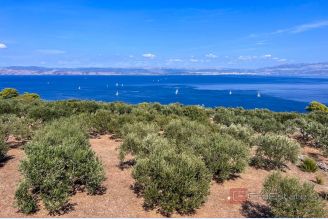 001 2013 257 Solta sea view for sale