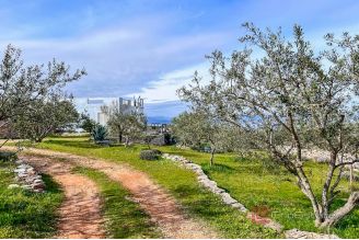 014 2013 257 Solta sea view for sale