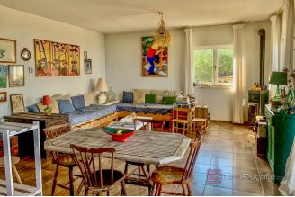 014 2013 257 Solta sea view for sale