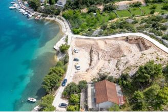 020 2022 492 island brac building plot by the sea for sale