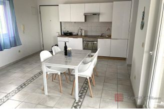 008 1021 56 Krk apartment near the beach for sale