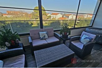 001 1021 55 Krk modern apartment with big terrace for sale