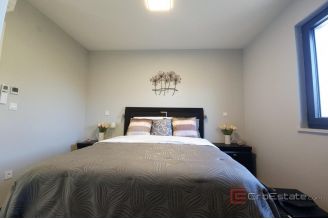 012 1021 55 Krk modern apartment with big terrace for sale