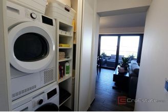 012 1021 55 Krk modern apartment with big terrace for sale