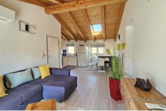 008 1014 50 Porec Two bedroom apartment near the sea for sale