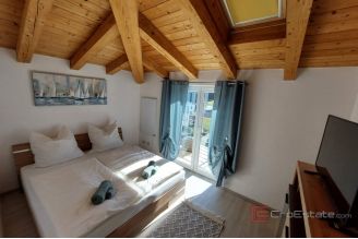 008 1014 50 Porec Two bedroom apartment near the sea for sale