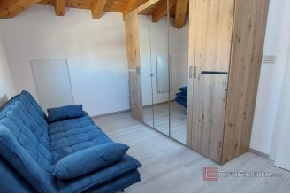 008 1014 50 Porec Two bedroom apartment near the sea for sale