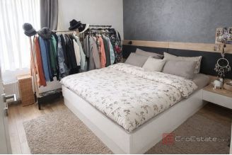 009 1032 05 Zagreb apartment with two units and parking space for sale