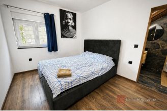 020 2060 14 Split Mejasi Modern house with pool for sale