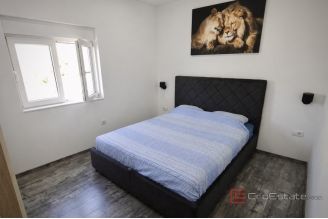 020 2060 14 Split Mejasi Modern house with pool for sale