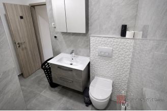 020 2060 14 Split Mejasi Modern house with pool for sale