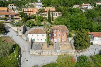 010 5510 30 Dubrovnik Historic villa with a sea view for sale