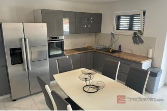 020 2035 376 Ciovo modern house with sea view for sale