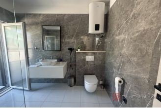 020 2035 376 Ciovo modern house with sea view for sale