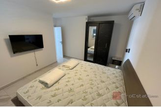 020 2035 376 Ciovo modern house with sea view for sale