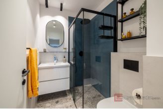 015 2035 379 Split Meje Luxury two bedroom apartment with panoramic sea view for rent