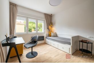 015 2035 379 Split Meje Luxury two bedroom apartment with panoramic sea view for rent