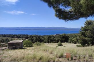 009 5512 30 Brac Land with legalized building and a sea view for sale