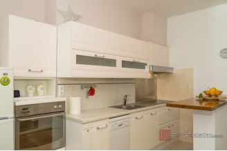 019 2031 255 Split Pazdigrad Modern apartment with garden and a sea view for rent