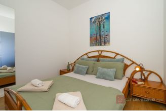 019 2031 255 Split Pazdigrad Modern apartment with garden and a sea view for rent