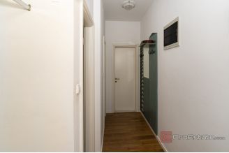 019 2031 255 Split Pazdigrad Modern apartment with garden and a sea view for rent