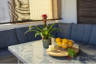 019 2031 255 Split Pazdigrad Modern apartment with garden and a sea view for rent