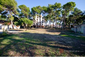 013 2013 258 Biograd na moru Land in touristic T1 zone for sale