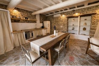 015 2056 12 Hvar charming stone house in a peaceful environment for sale