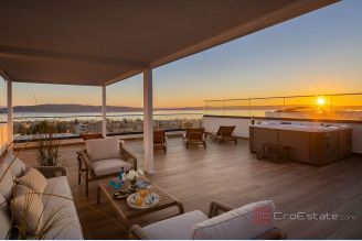 001 2057 39 Kastel Sucurac Luxury new villa with pool and sea view for sale