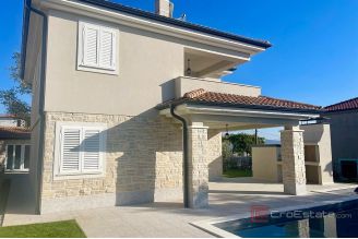 014 1023 67 Krk modern villa with heated pool for sale