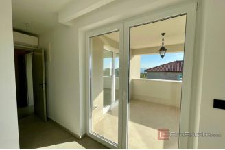 014 1023 67 Krk modern villa with heated pool for sale