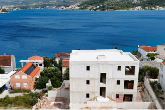 007 2044 87 Rogoznica two bedroom apartment with sea view for sale