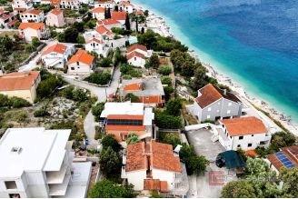 007 2044 87 Rogoznica two bedroom apartment with sea view for sale