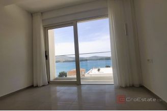 017 2031 256 primosten luxury villa with modern design and swimming pool for sale