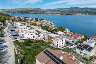 019 2035 382a Ciovo Apartment with garden for sale