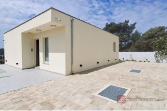017 2031 257 primosten newly built villa with pool and sea view for sale