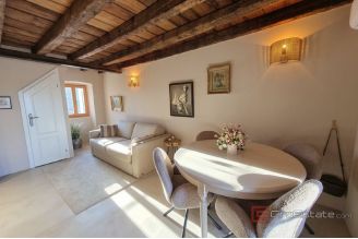 010 2061 10 kastela modern duplex apartment first row to the sea for sale