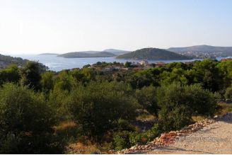 005 5514 30 Rogoznica Agricultural land near the sea for sale