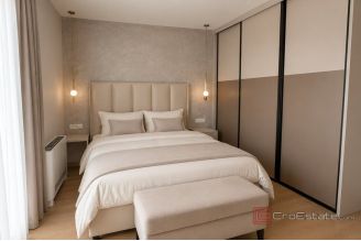 013 2056 13 Split Meje exclusive apartment with sea view for rent