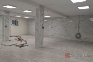 007 2031 258 Ciovo Commercial space in a busy location for rent