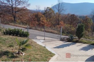 010 5516 30 Karlovac Detached house within a nature park for sale