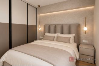 012 2056 14 Split Meje exclusive apartment in a prime location for sale